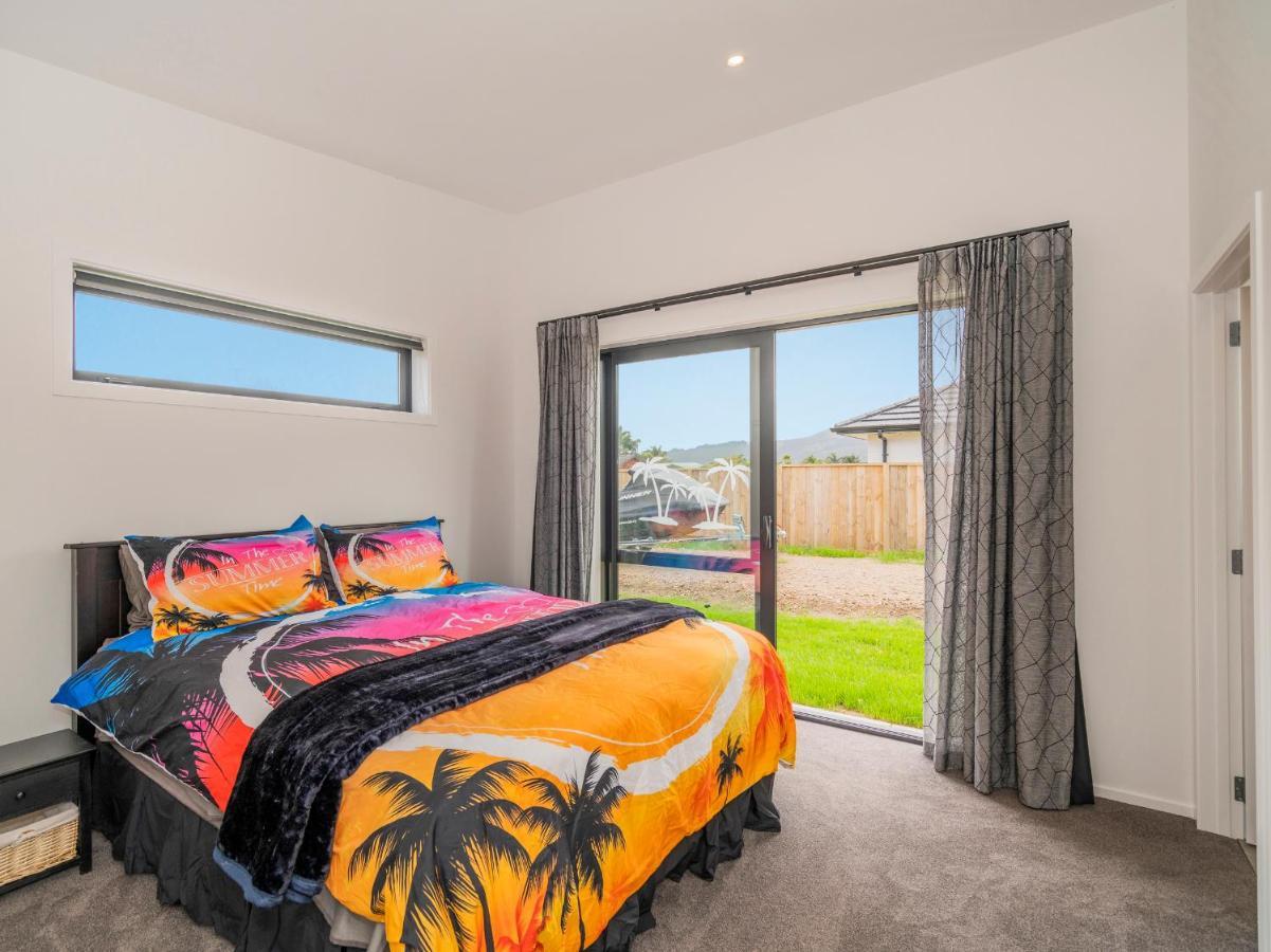 Sun And Sea Sanctuary - Whitianga Holiday Home Buitenkant foto